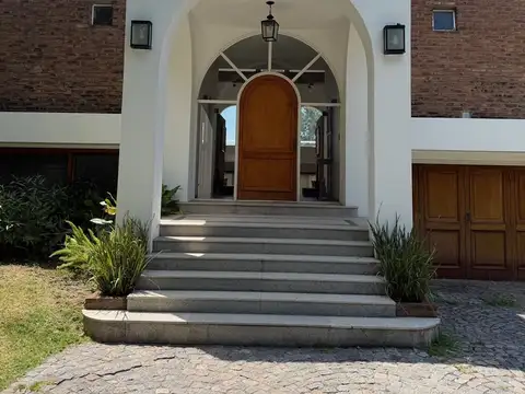 Casa en Alquiler en Highland Park Country Club, USD 3.200