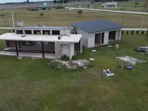 LOTEO ESTRELLA DE ITALIA, SE VENDE CASA EN OBRA