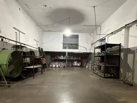 Local en Alquiler en Ludueña, $ 3.600.000