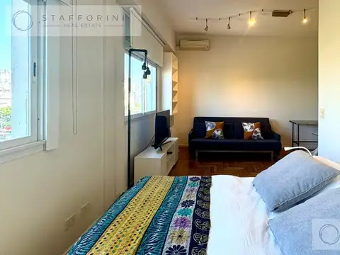 Alquiler monoambiente luminoso al frente, corto o largo plazo- RETIRO.