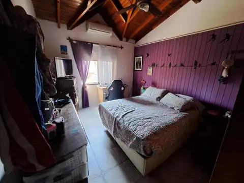 Dúplex de 6 amb. con cochera y patio en venta | Berazategui