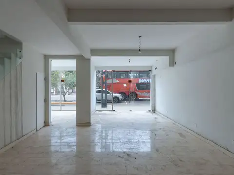 Local en Venta en Núñez, USD 1.700.000