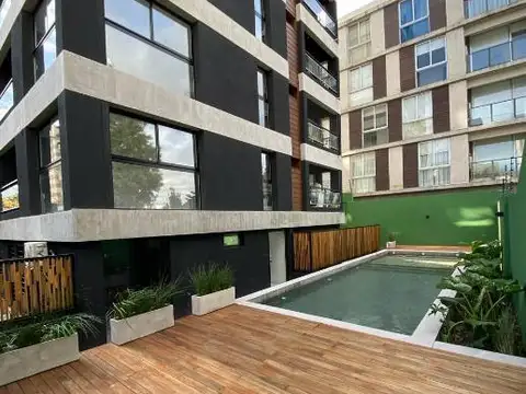 DEPARTAMENTO 3 AMBIENTES + COCHERA + PATIO EN VENTA