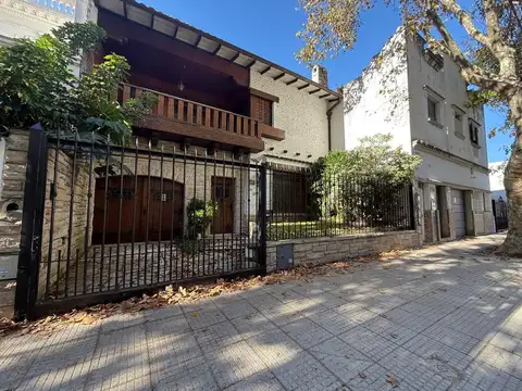 Alquiler Casa Lote Propio en Villa Devoto - Plaza Arenales