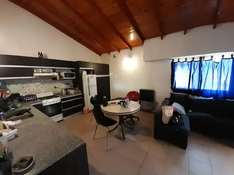 Depto Tipo Casa en Venta de 2 dormitorios