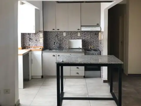 Departamento en Alquiler en Flores, $ 650.000