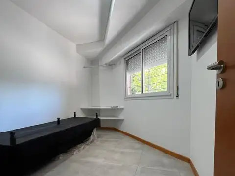 Rioja 4400, Piso 1°