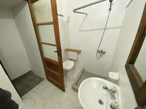 Depto Tipo Casa en Alquiler en Wilde, $ 700.000