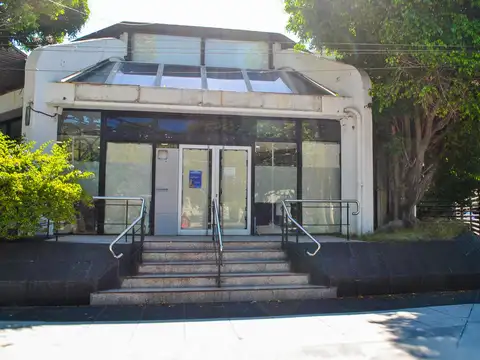 Local comercial en esquina