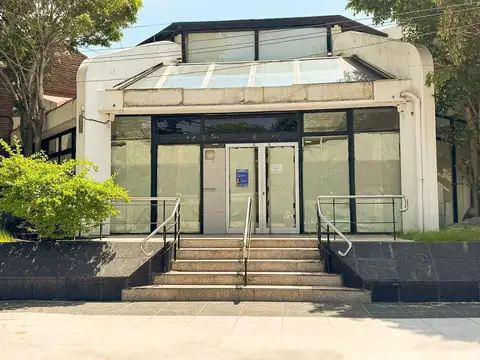 Local comercial en esquina