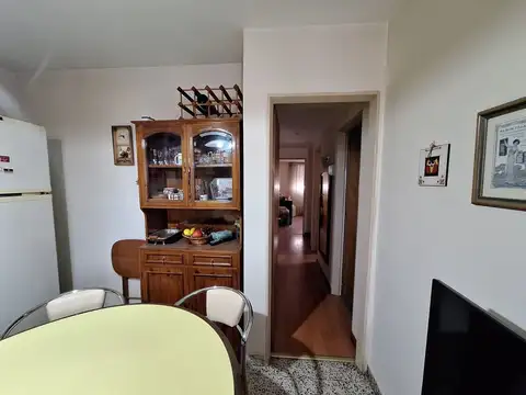 VENTA DPTO 2 DOR. AL FRENTE CALEF. RAD. CENTRICO
