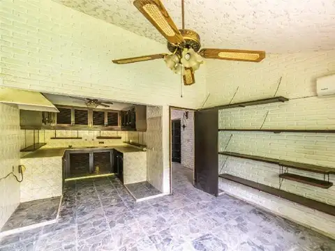 Residencia de categoría más locales comerciales sobre...