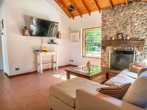 Casa en Venta 4 amb con Pileta Barrio LA VERDAD