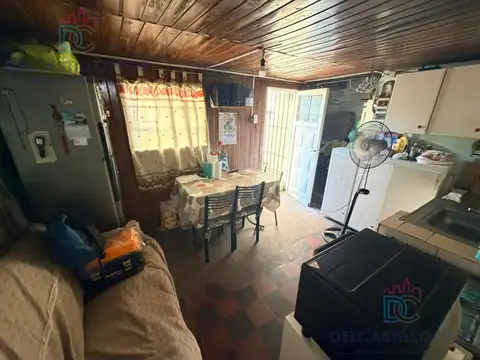 Depto Tipo Casa 2 ambientes con 1 baño