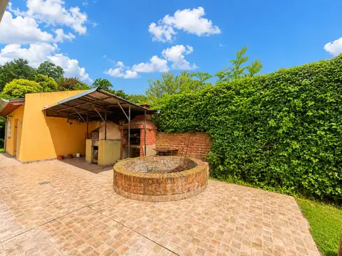 Casa 6 ambientes con 3 baños