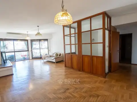 Depto Tipo Casa 5 ambientes con 4 baños