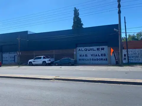 Galpón 500 m2 cub Sobre R8