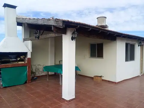 Cómodo y funcional departamento, ideal para vivienda familiar o inversión
