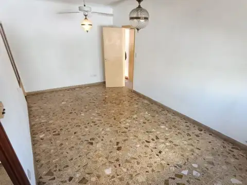 Departamento en Alquiler en Villa Sarmiento, $ 850.000