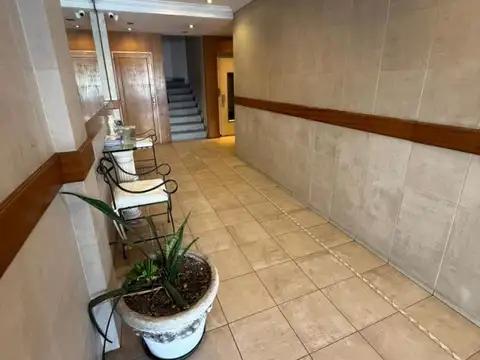 ALEM 100, Piso 4
