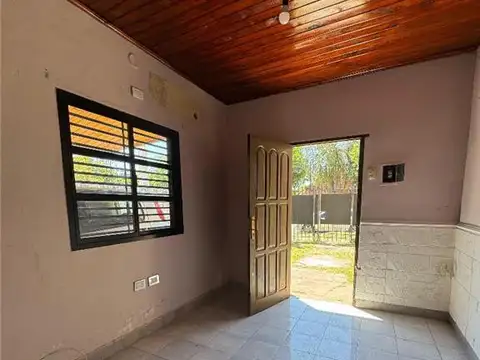 Casa en Venta en Villa Centenario, USD 100.000