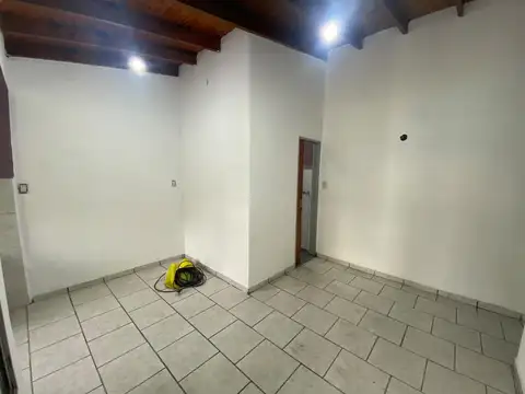 Depto Tipo Casa en Alquiler de 2 dormitorios