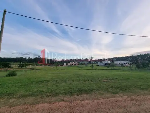 VENDO. Excelentes y amplios Lotes en Barrio cerrado Chacras al Río. Estancia Grande