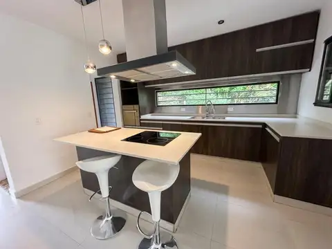 Casa en Venta en La Plata, USD 179.000