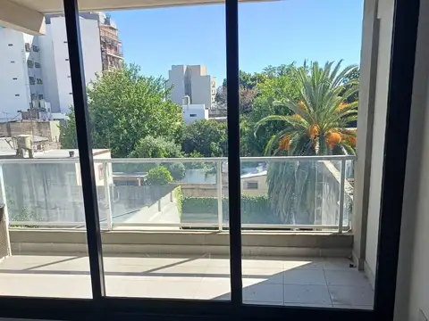 Departamento en Alquiler en Monte Castro, $ 500.000