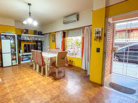 VENTA-PH 2 AMBIENTES-SAN CRISTOBAL-MUY BUENO 