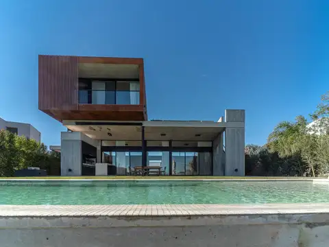 Venta Casa 4 ambientes Puertos del Lago Acacias, Escobar