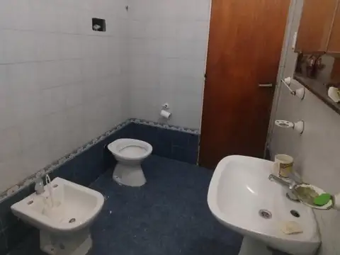 CASA A REFACCIONAR ! BARRIO LOS OLMOS SUR