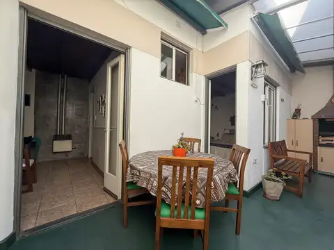 Depto Tipo Casa 2 ambientes con 1 baño