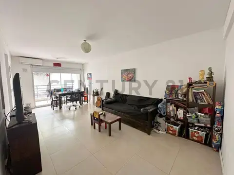 Tomás A. Le Breton 4717 , Piso 1