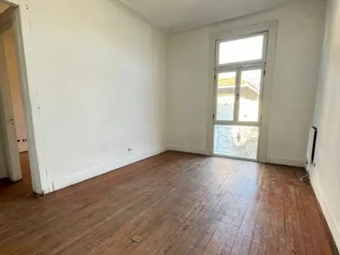 Depto Tipo Casa en Alquiler de 2 dormitorios