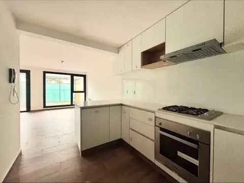 Departamento en Alquiler con 2 cocheras