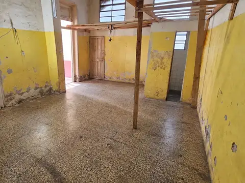 Local en Alquiler en Pompeya, $ 800.000