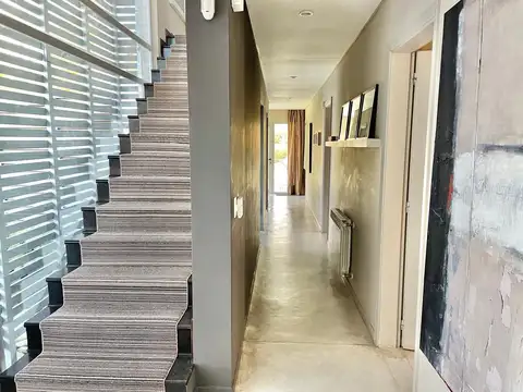 Casa en Alquiler Temporal con 2 cocheras