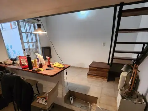 Depto Tipo Casa en Venta 50 años