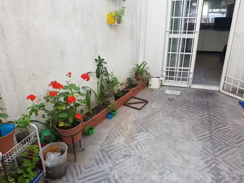 Depto Tipo Casa en Venta en Villa Lugano, USD 140.000