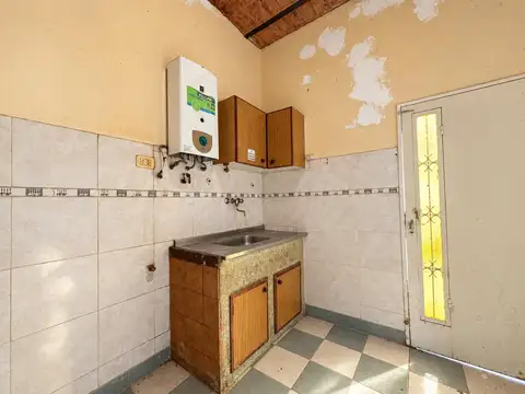 Casa 3 ambientes con 1 baño
