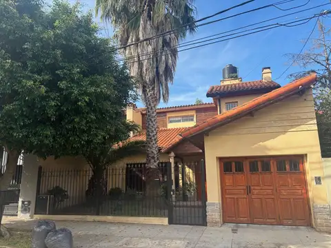 Castro Barros al 2800