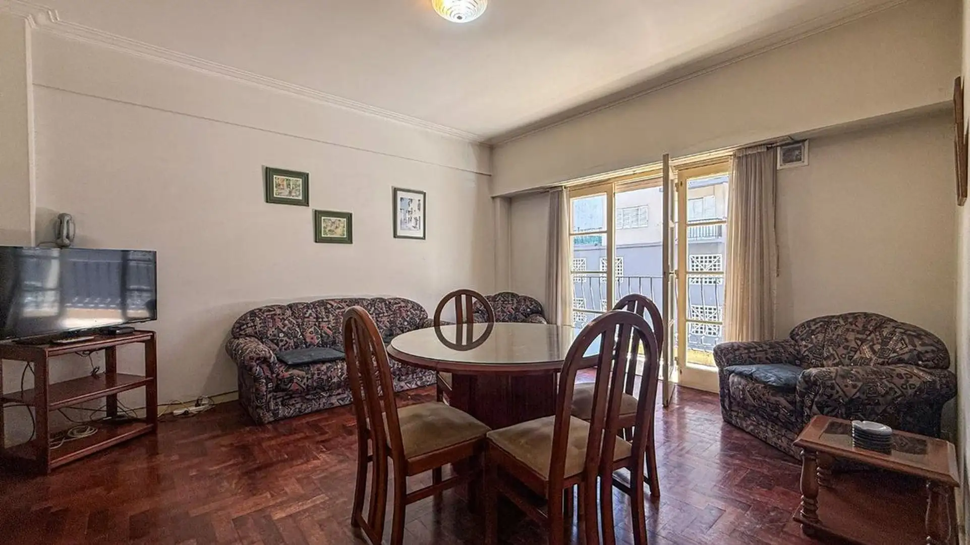 VENTA DEPTO 3 AMB FRENTE CON BALCÓN Y DEPENDENCIA