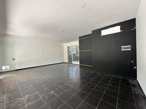 Local en Venta en Carilo, USD 122.000
