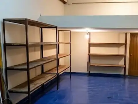 Local en Venta 51 años