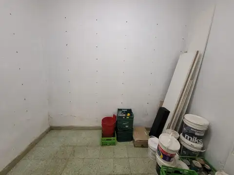 DEPÓSITO EN ALQUILER EN GONNET