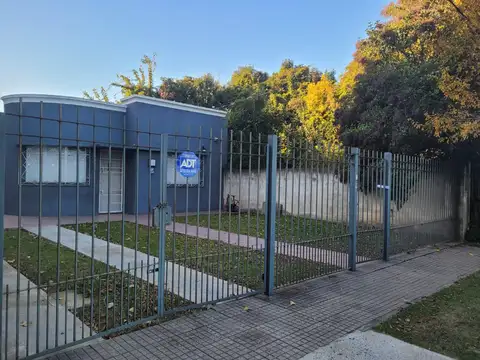 Galpon en Alquiler en Manuel B Gonnet, $ 1.000.000