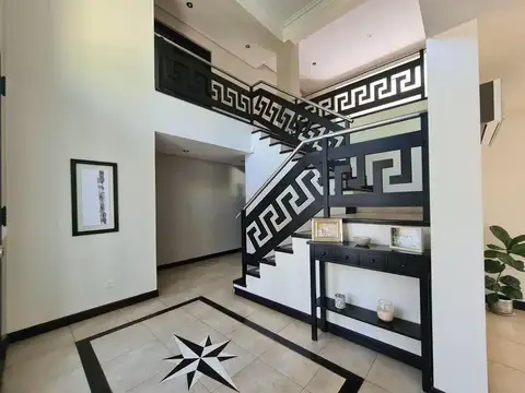 Casa en Alquiler de 4 dormitorios