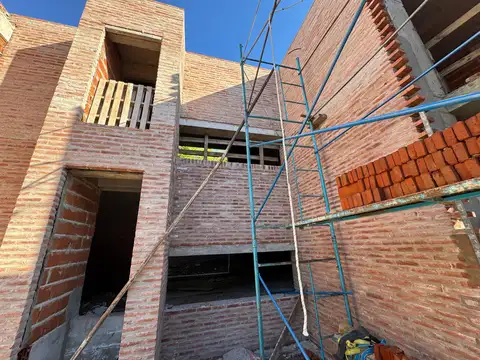 venta departamentos 1 y 2 dormitorios frente al rio en la florida 