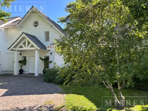 Casa en Venta de 4 dormitorios